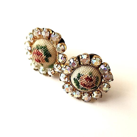 Aurora Borealis needlepoint clip-on earrings - Picture 4 of 7